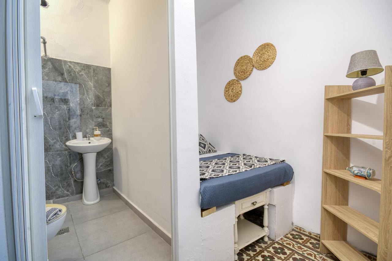 Mascot Bar Street Apartments Rhodes City Exterior foto